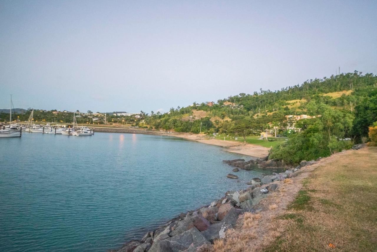 Marina View Apartment Airlie Beach Exterior foto