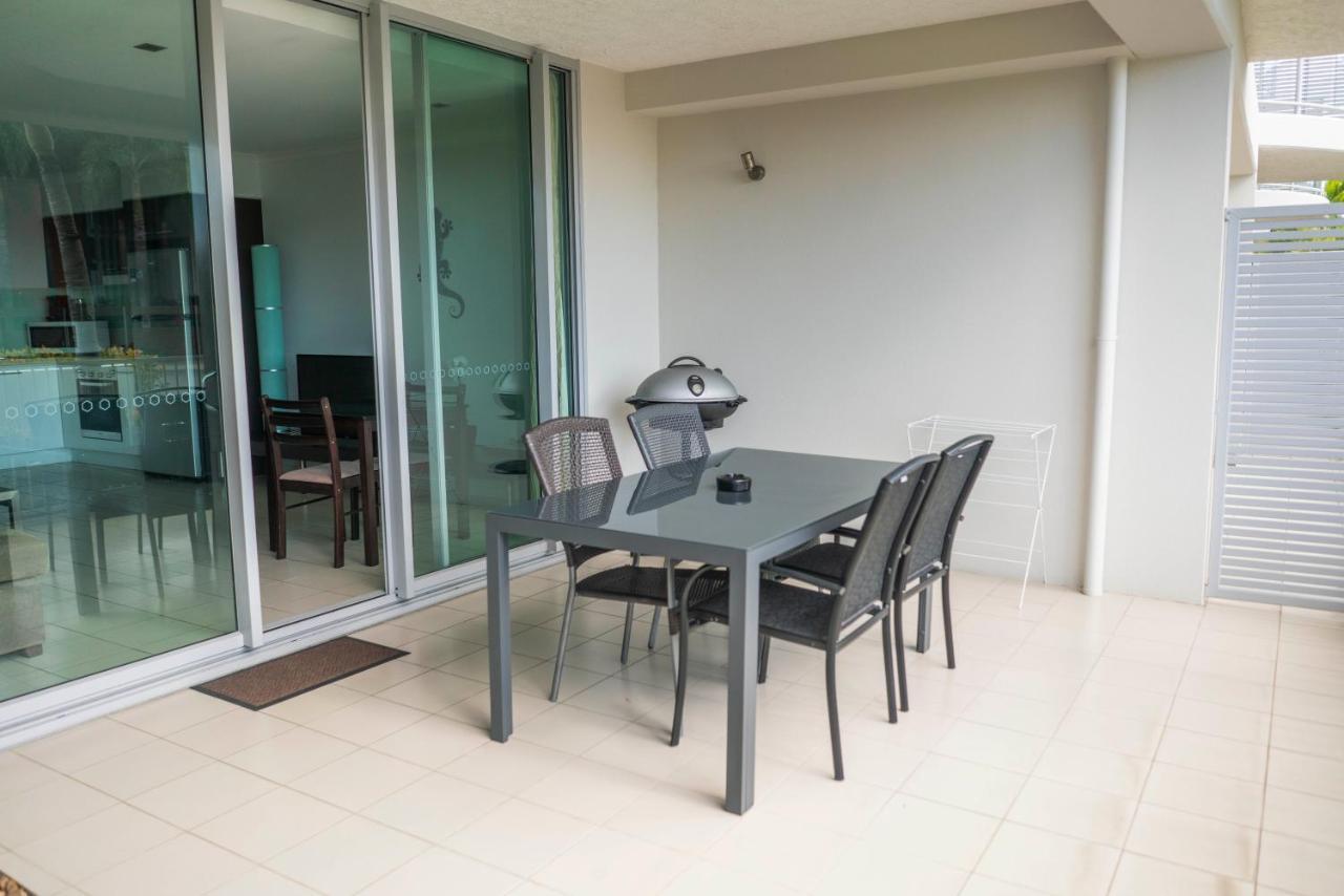 Marina View Apartment Airlie Beach Exterior foto